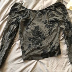 Half sleeve, cropped American Eagle top